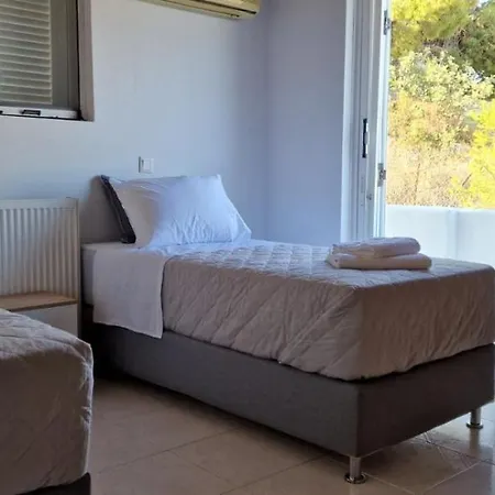 Madenia Country house *